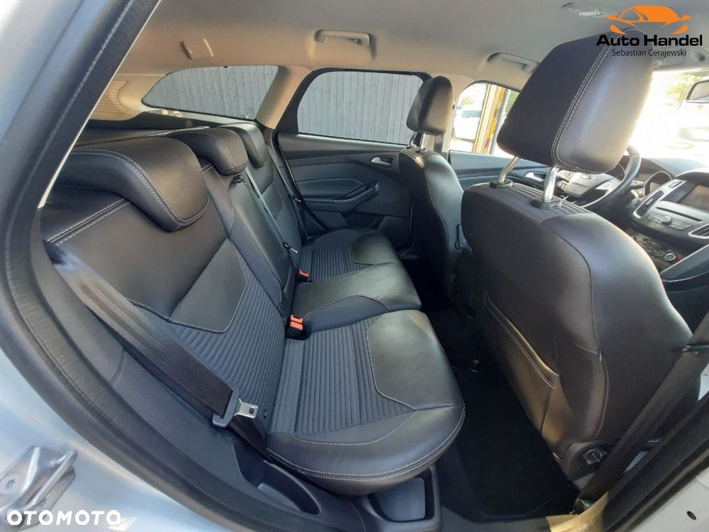 Ford Focus 1.5 EcoBoost STart-Stopp-System TITANIUM - 36