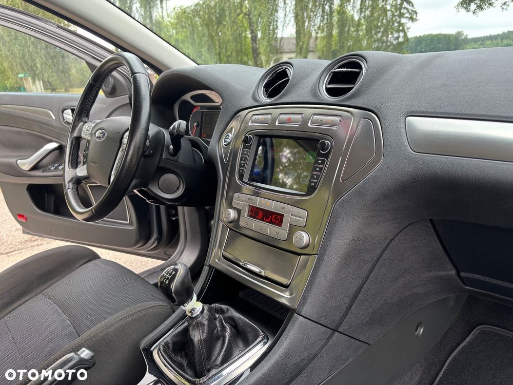Ford Mondeo 2.0 TDCi Business Edition - 22