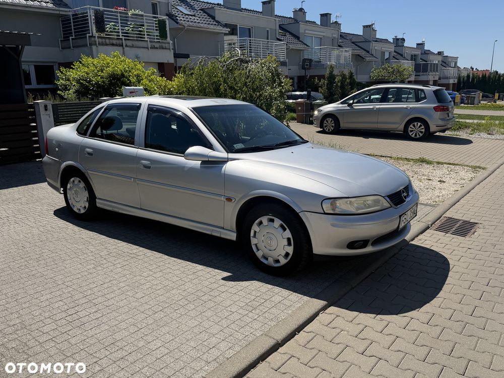 Opel Vectra - 1