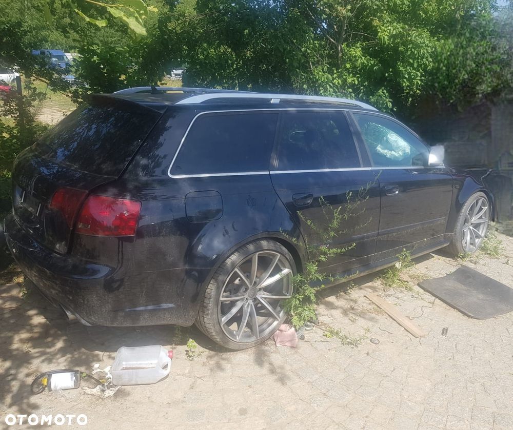 Audi RS4 B7 4.2 lusterko gałka mieszek ćwiartka błotnik dekory listwy relingi wał napędowy most dyfer półoś wahacz podsufitka czarna listwy - 3