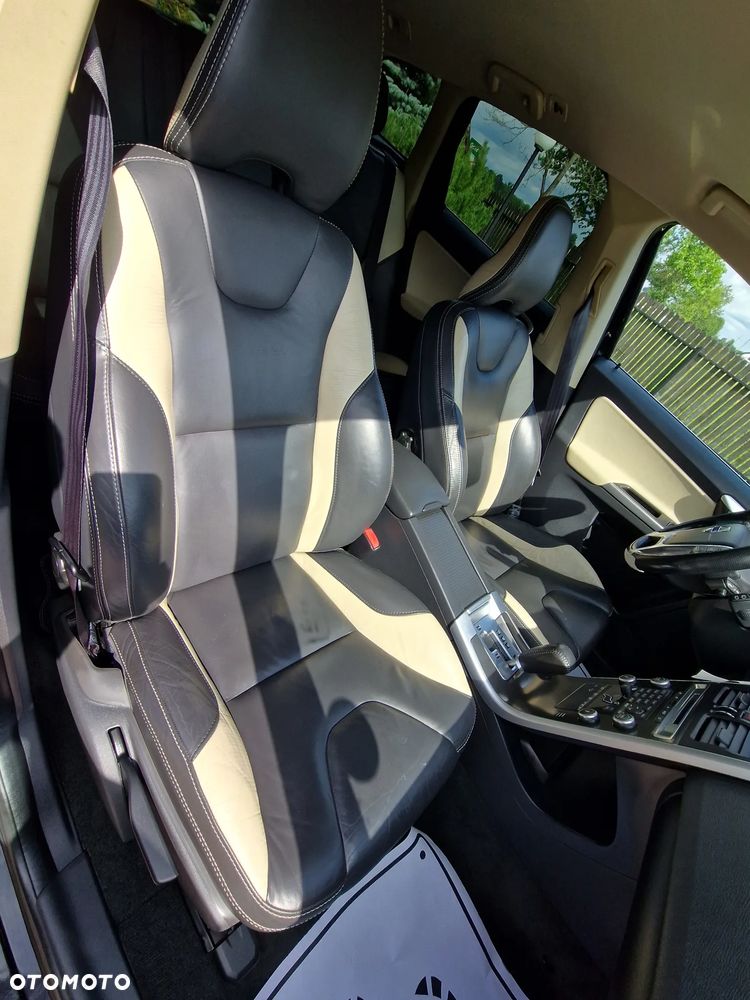 Volvo XC 60 D5 AWD RDesign - 17