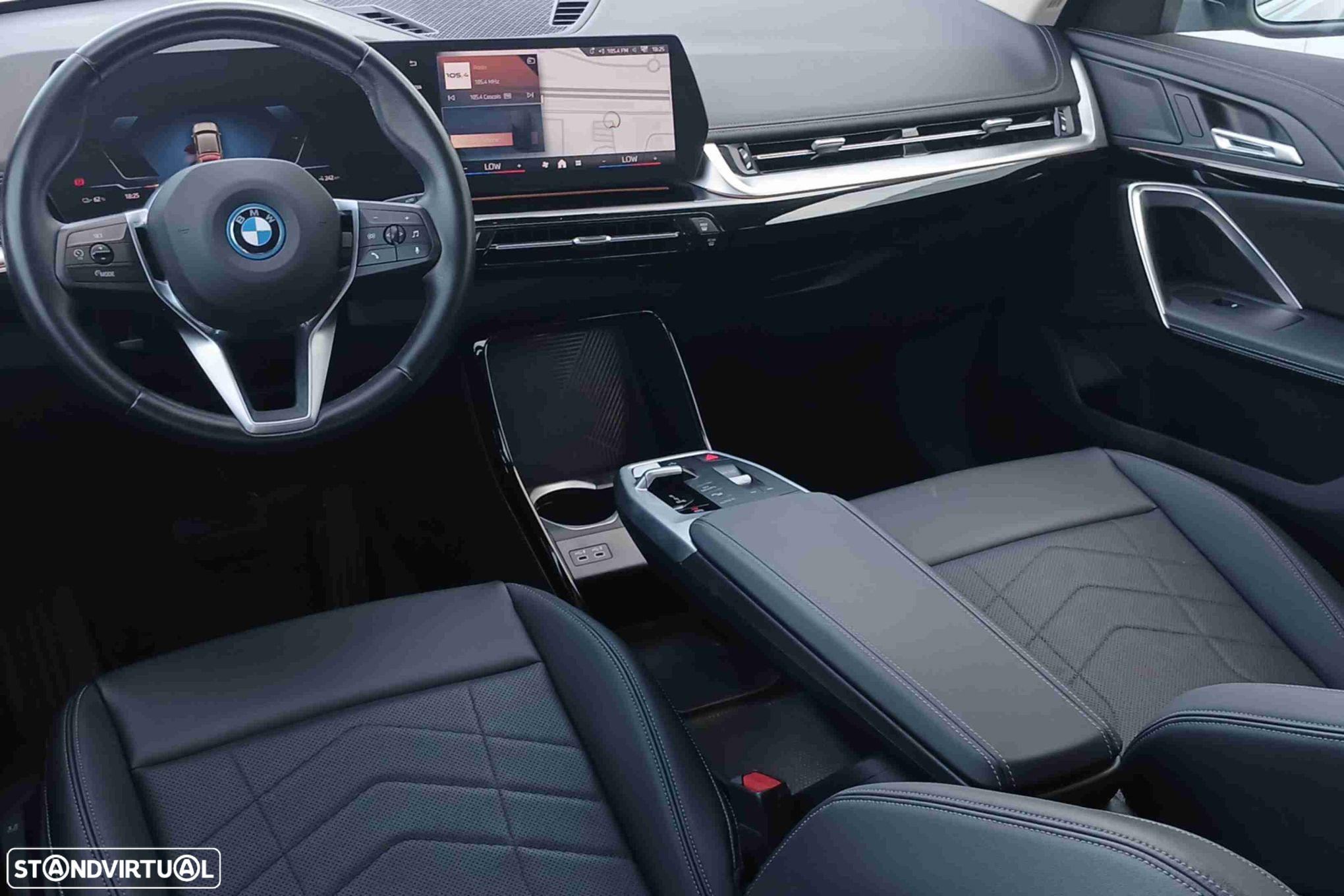 BMW iX1 eDrive20 - 11