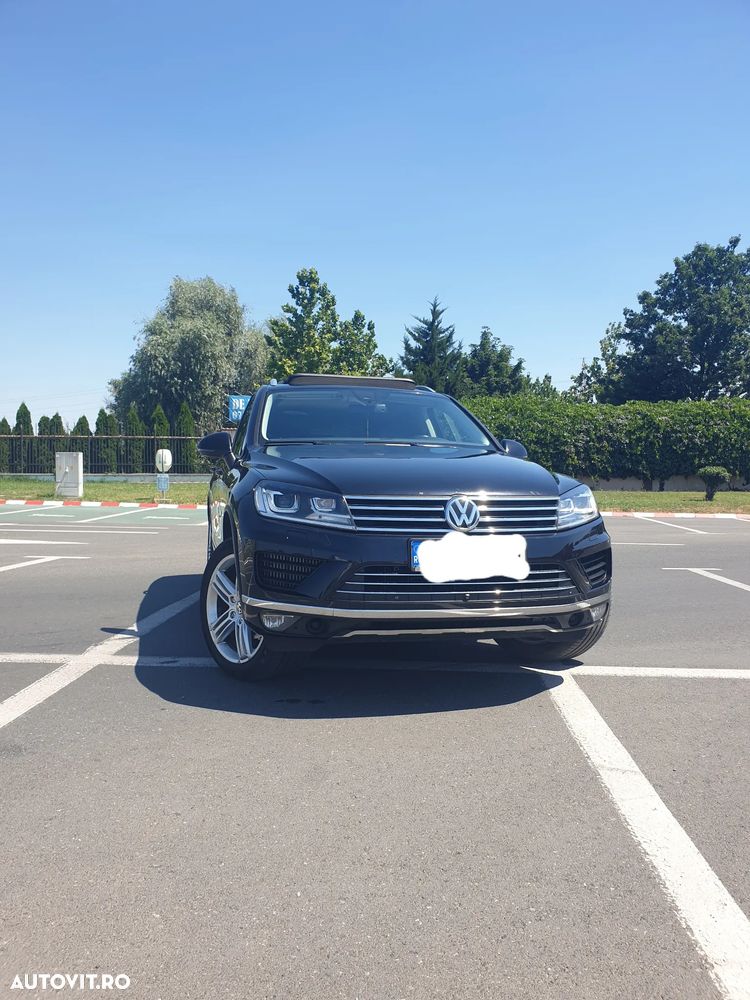 Volkswagen Touareg - 1