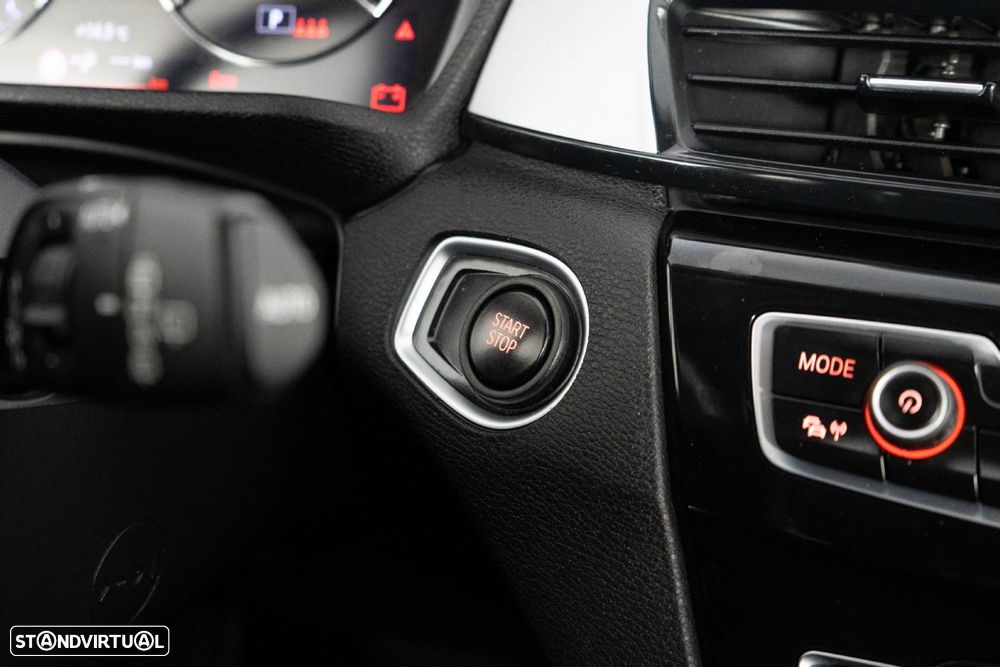 BMW X1 25 e xDrive Corporate Edition - 21