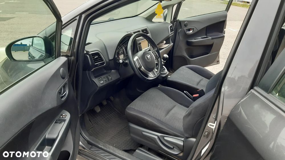 Toyota Verso S 1.4 D-4D Active - 18