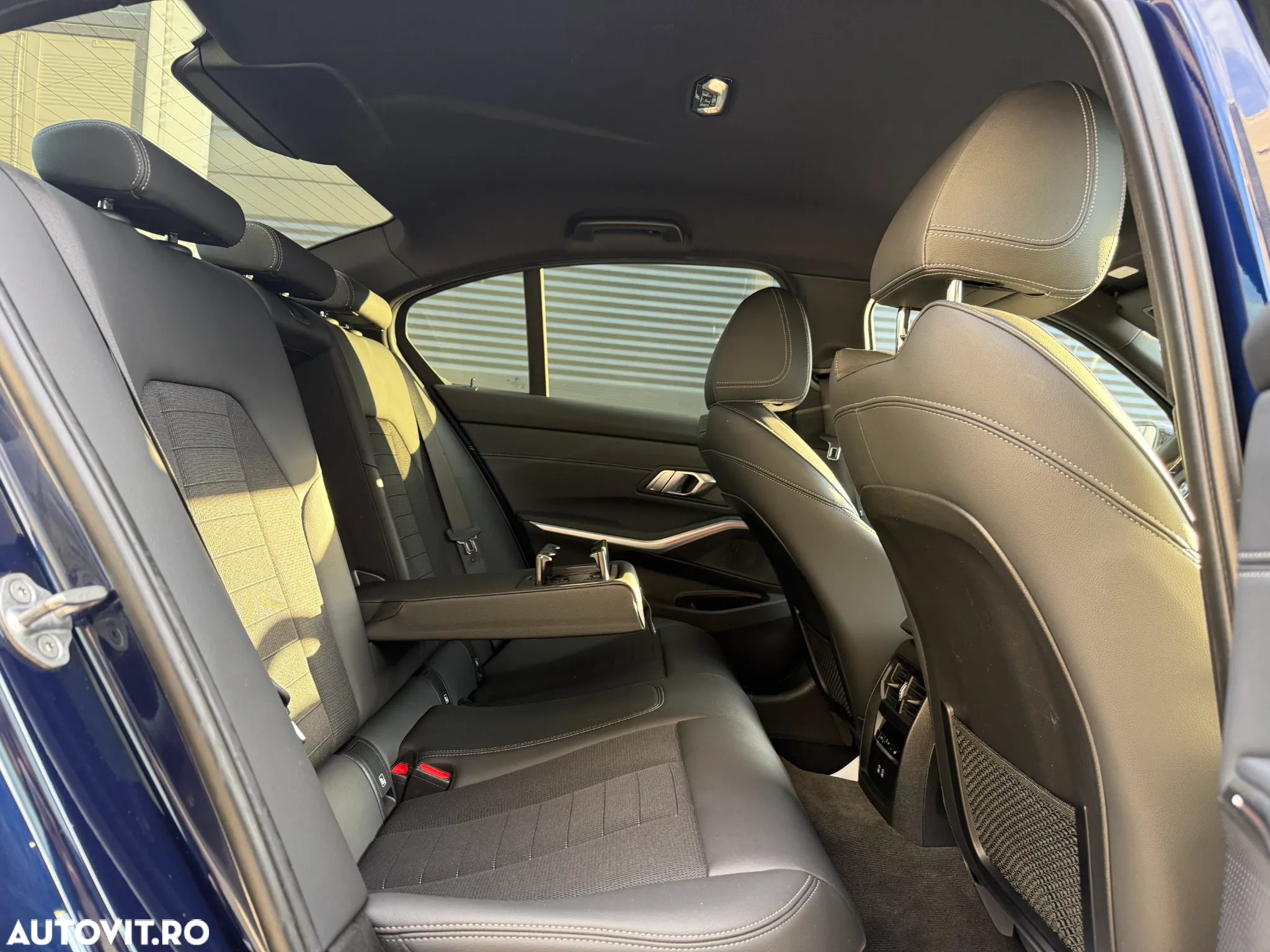 BMW Seria 3 320d xDrive AT MHEV - 27
