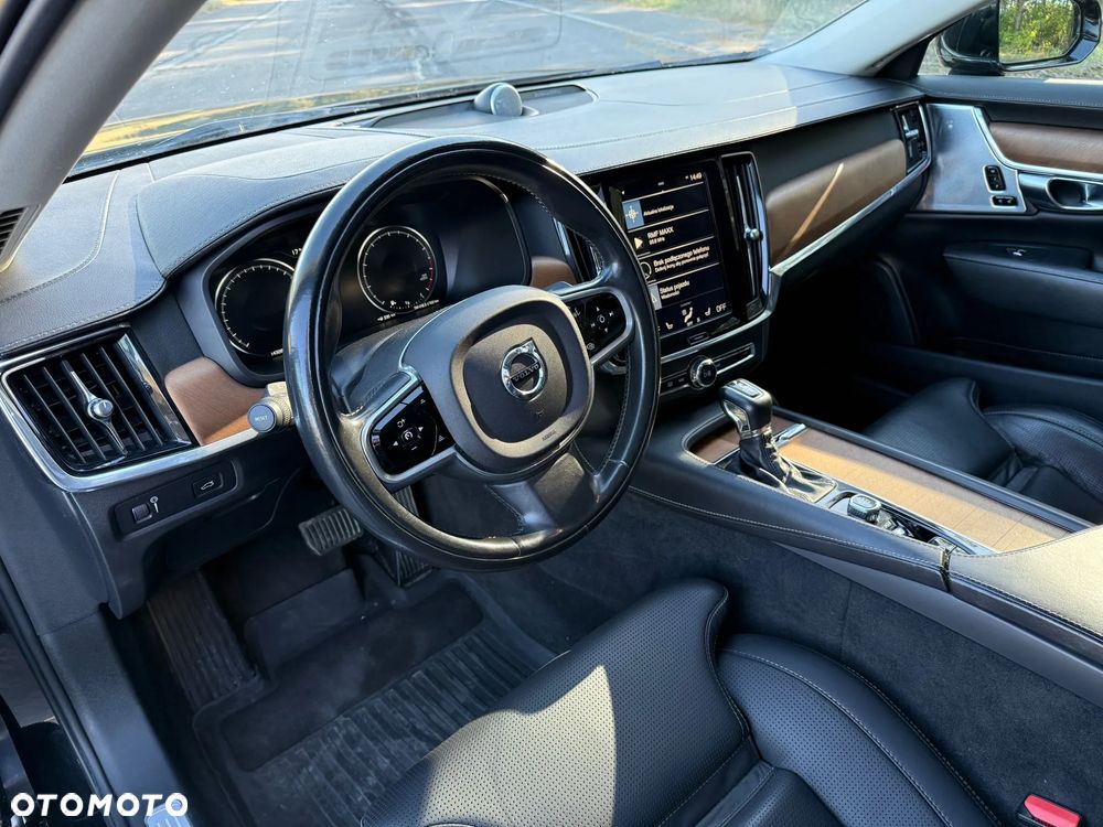 Volvo S90 - 11