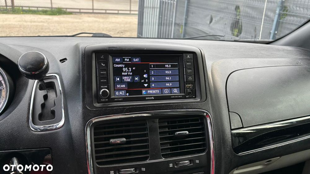 Dodge Grand Caravan 3.6 R/T - 10