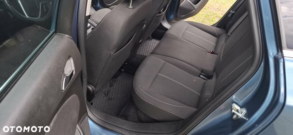 Opel Astra 1.6 T SIDI Cosmo EU6 - 3