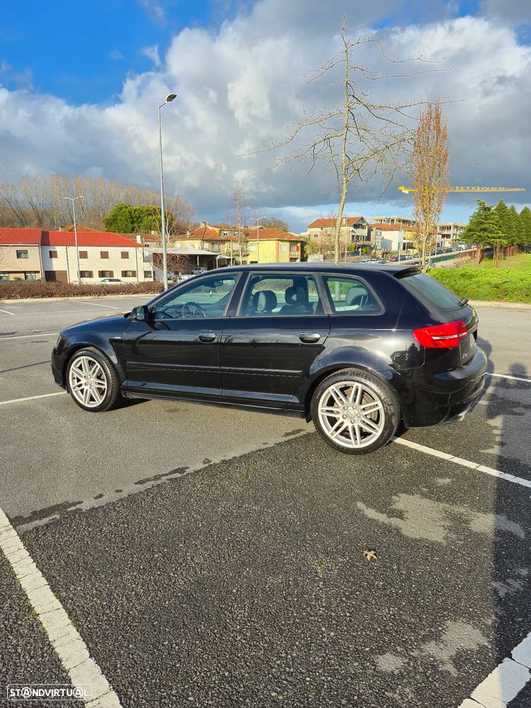 Audi A3 Sportback 2.0 TDi S-line S tronic - 2