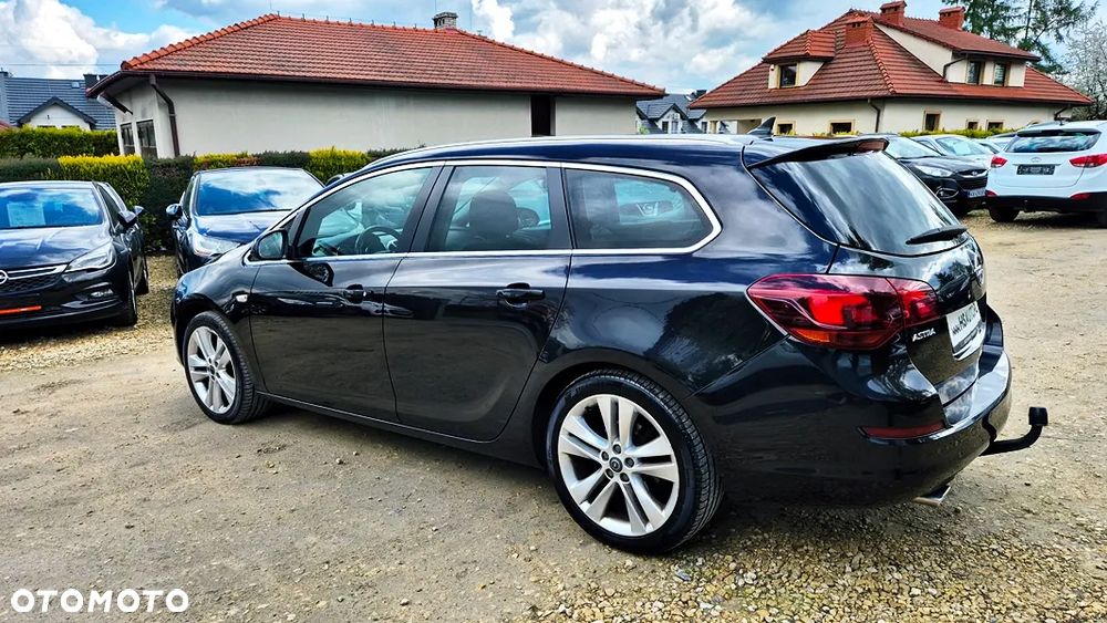 Opel Astra 1.4 Turbo Cosmo - 21