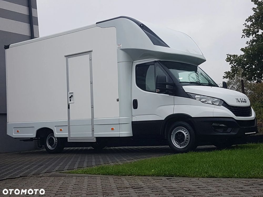 Iveco DAILY KONTENER NISKOPODŁOGOWY 4,43x2,23x2,43 SKLEP FOODTRUCK BAR KLIMA KONIOWÓZ KAMPER - 30