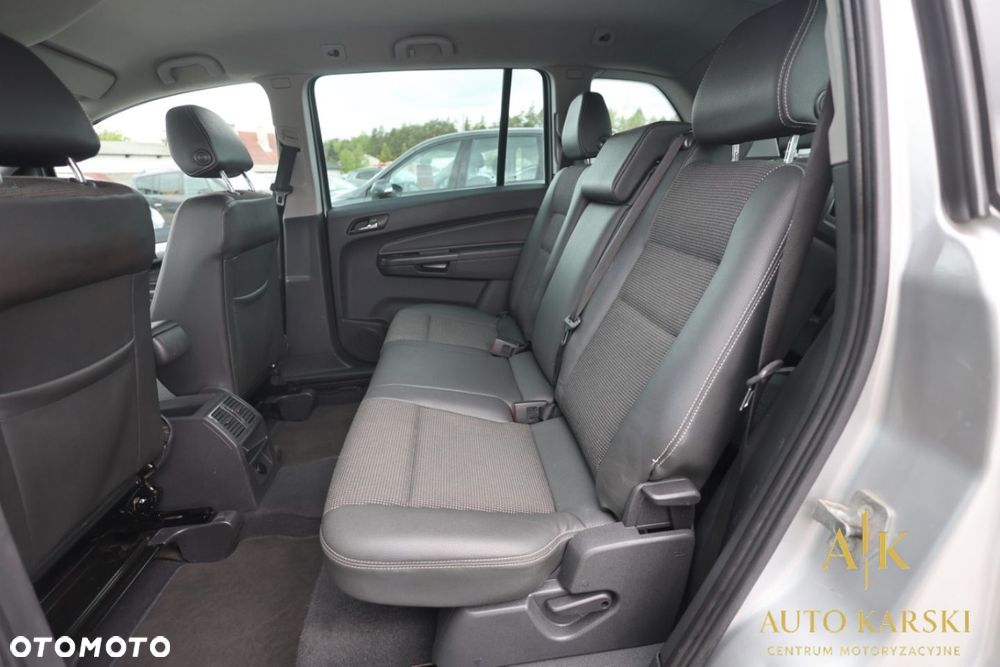 Opel Zafira - 27