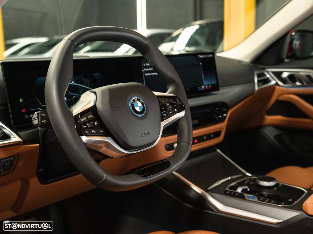 BMW i4 eDrive40 - 10