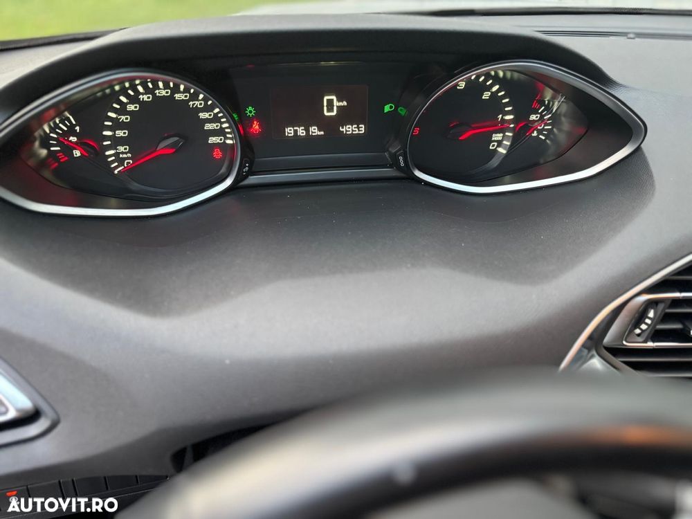 Peugeot 308 BlueHDi FAP 130 Stop & Start Style - 11