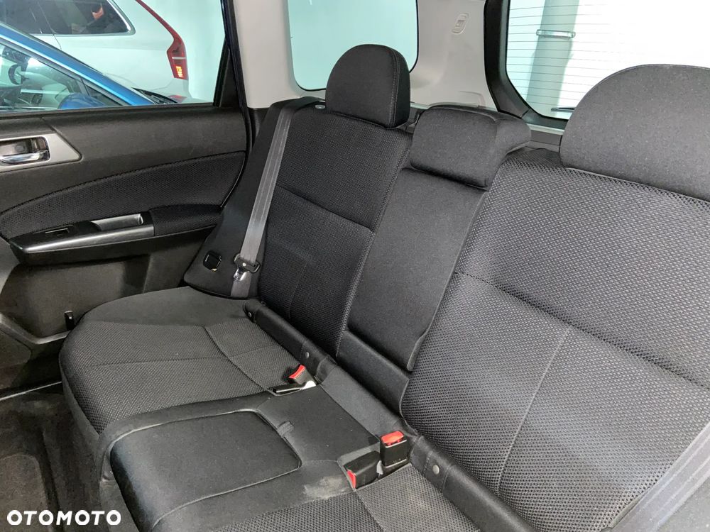 Subaru Forester 2.0D XE 000 Euro5 - 11