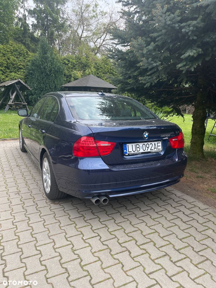 BMW Seria 3 ver-325i-xdrive-edition-exclusive - 16