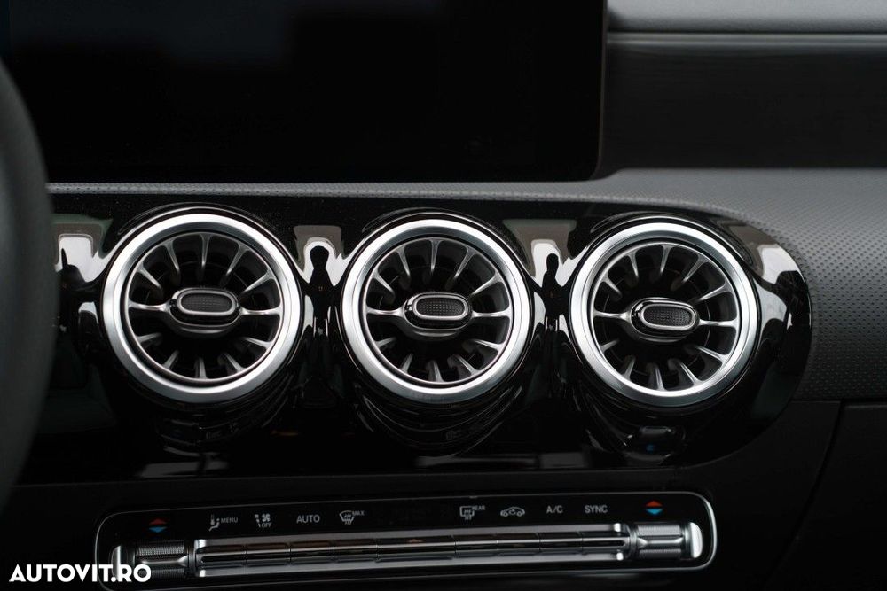 Mercedes-Benz A 220 - 24