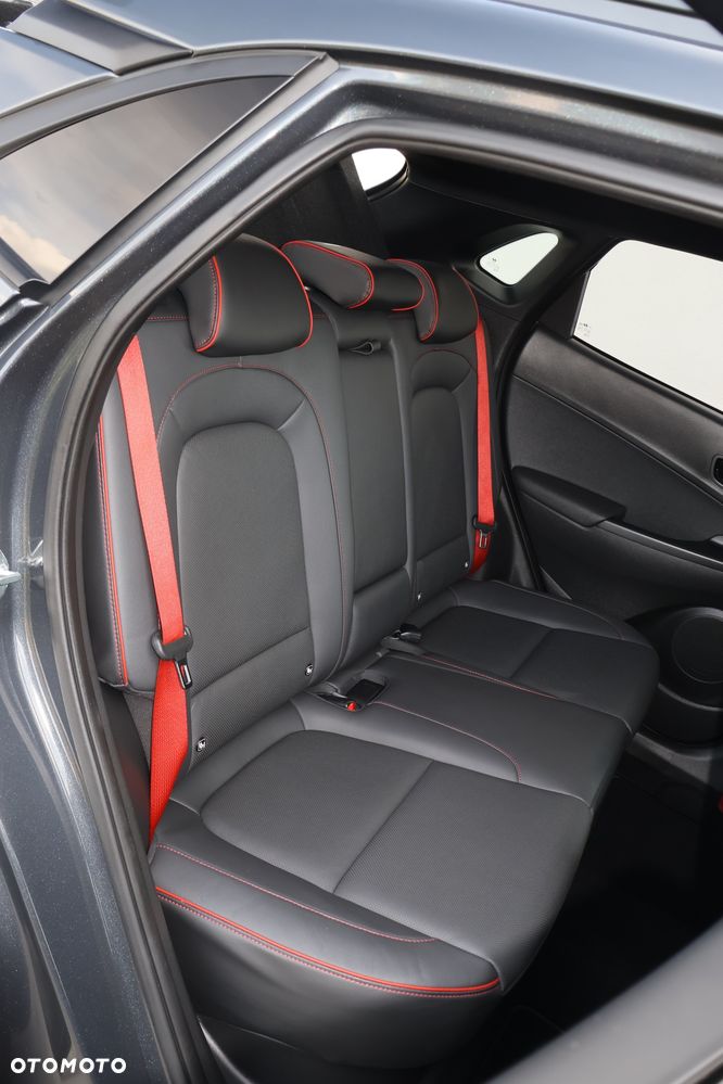 Hyundai Kona 1.6 T-GDI DCT 4WD Premium - 7