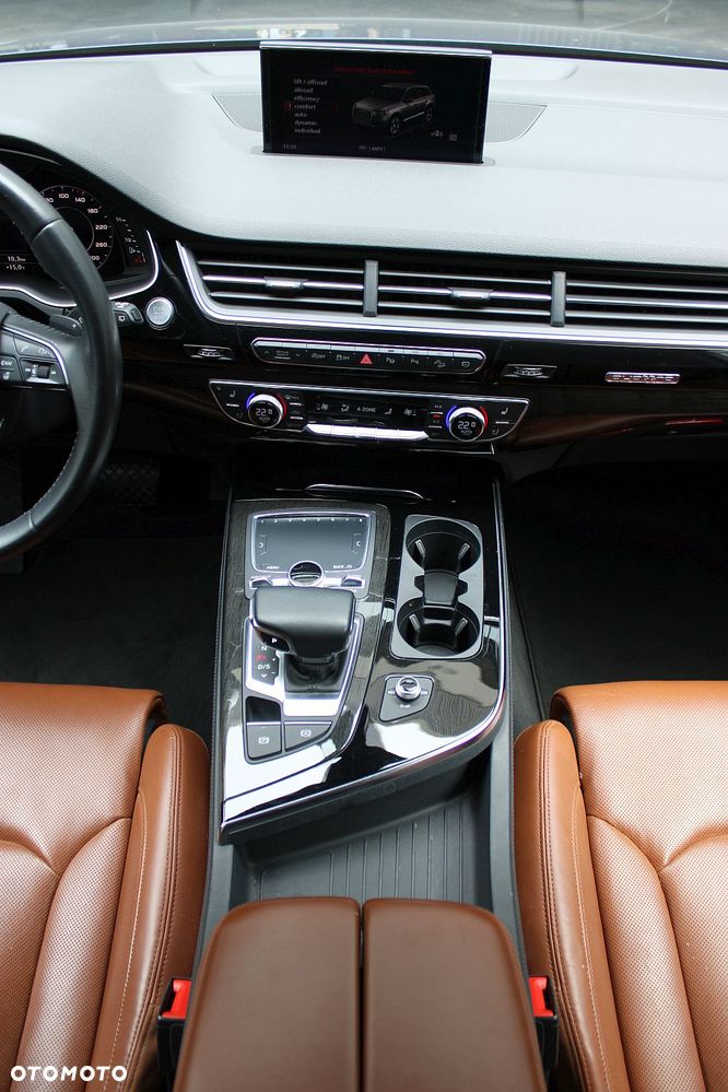 Audi Q7 - 22