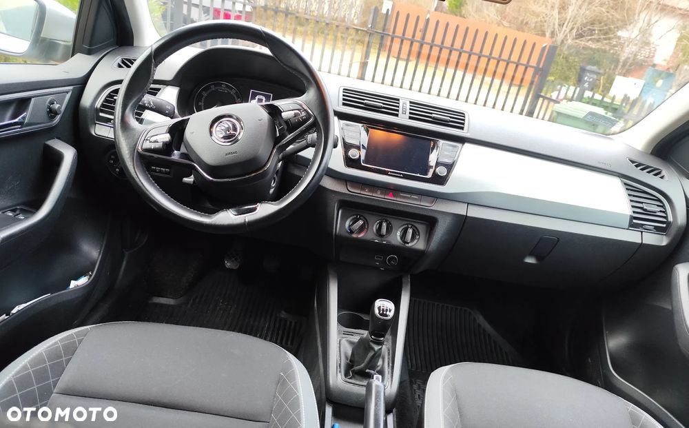 Skoda Fabia 1.0 Ambition - 11