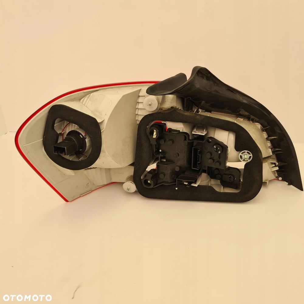 lampa tył tylna prawa bmw 1 e82 e88 6924520 europa - 3