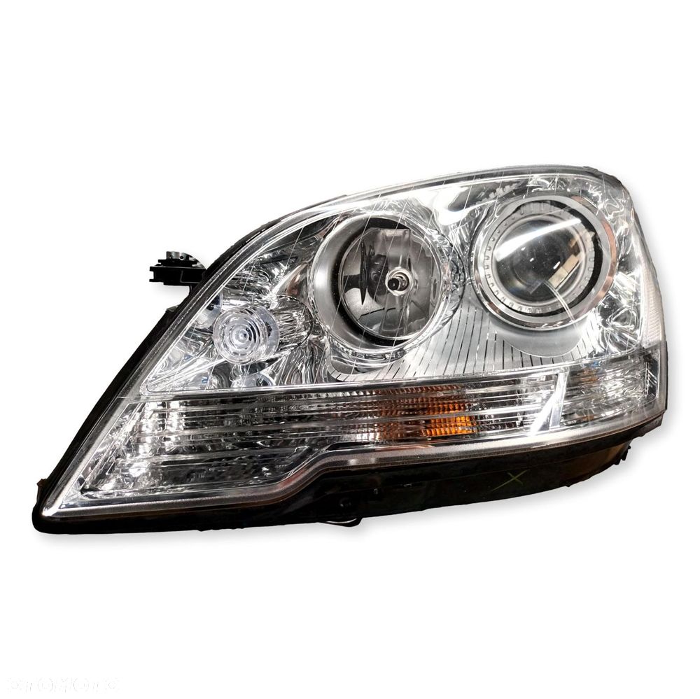 MERCEDES GL W164 Lampa lewa przod OE - 1