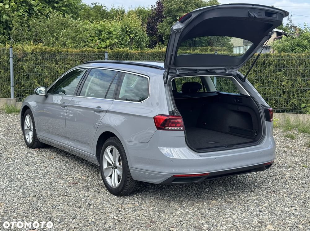 Volkswagen Passat 2.0 TSI Business DSG - 36