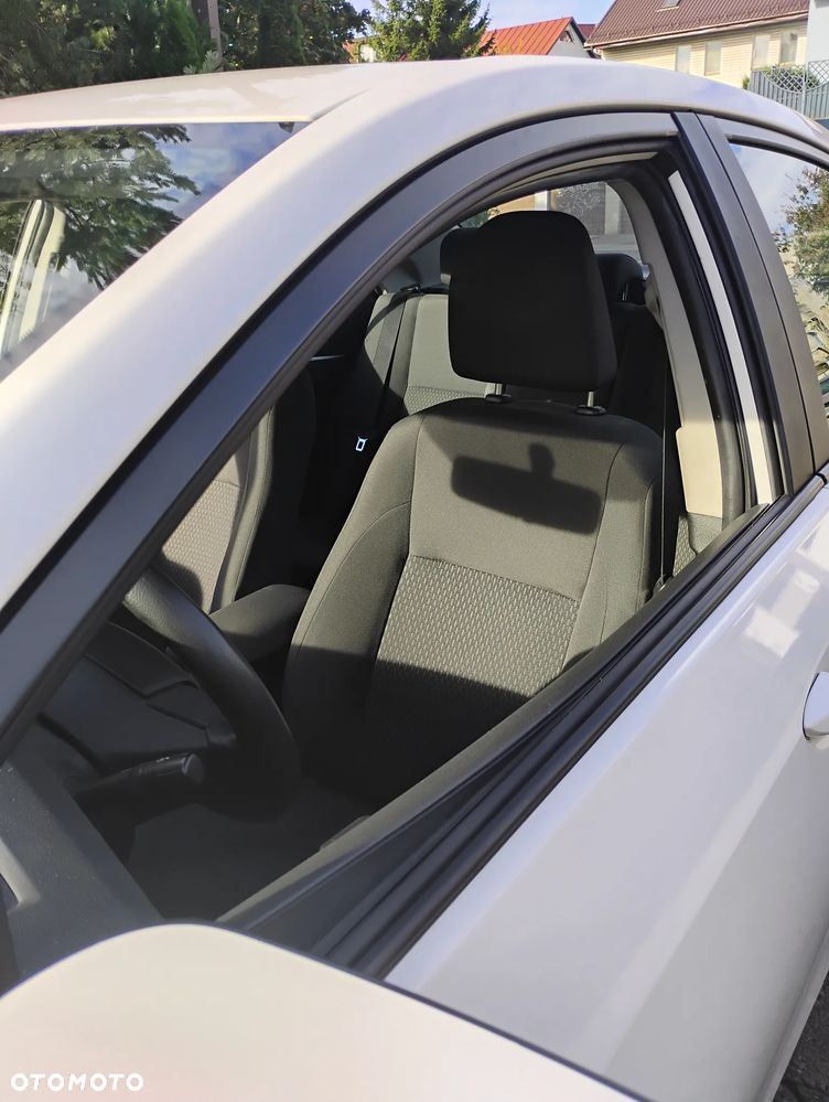 Toyota Corolla - 8