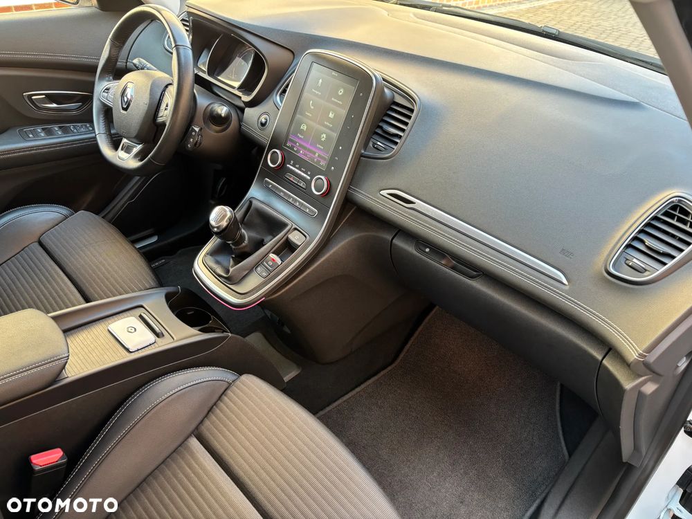 Renault Scenic ENERGY TCe 130 INTENS - 22