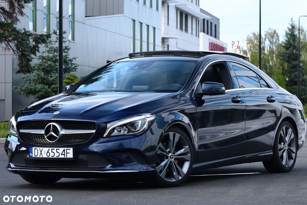 Mercedes-Benz CLA 180 7G-DCT Peak Edition - 17