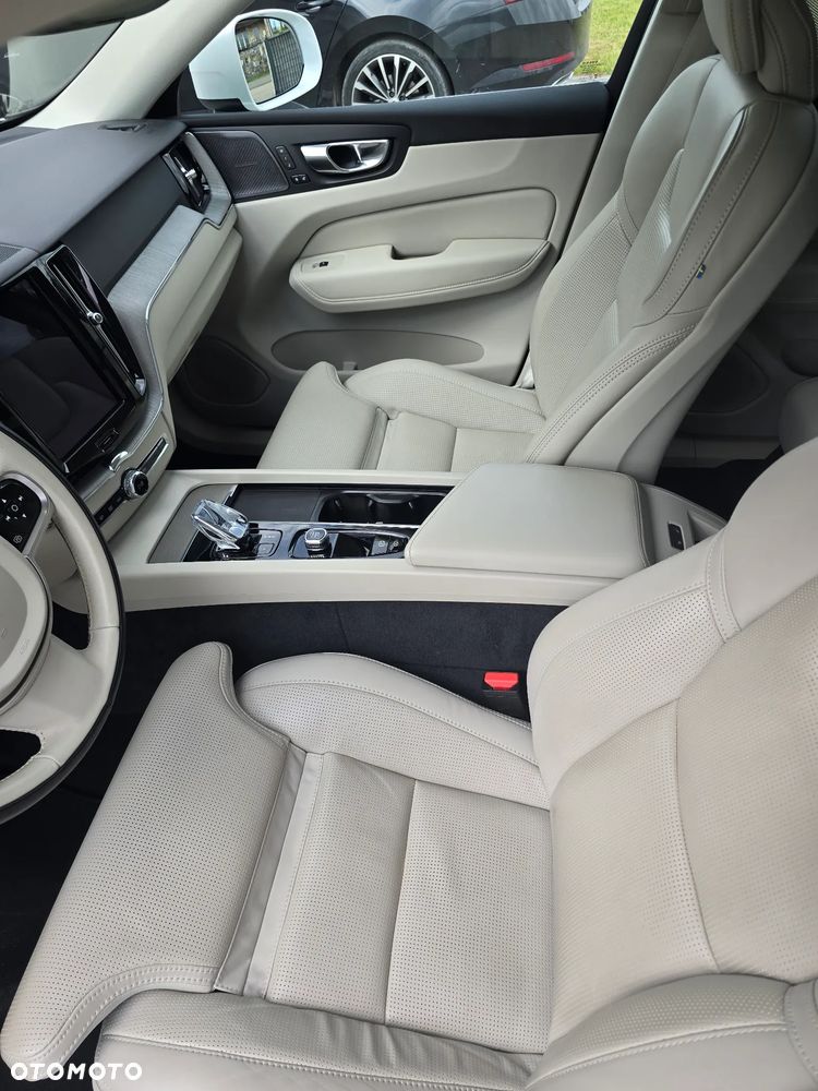 Volvo XC 60 - 10