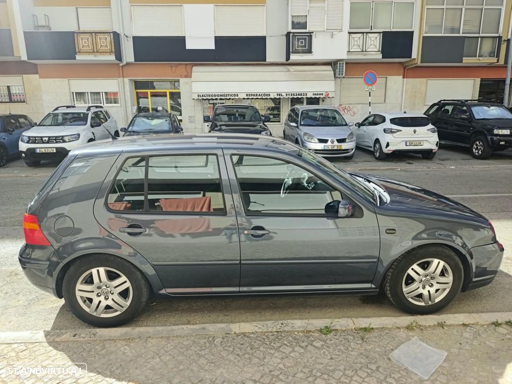 VW Golf 1.4i 25 Anos - 24