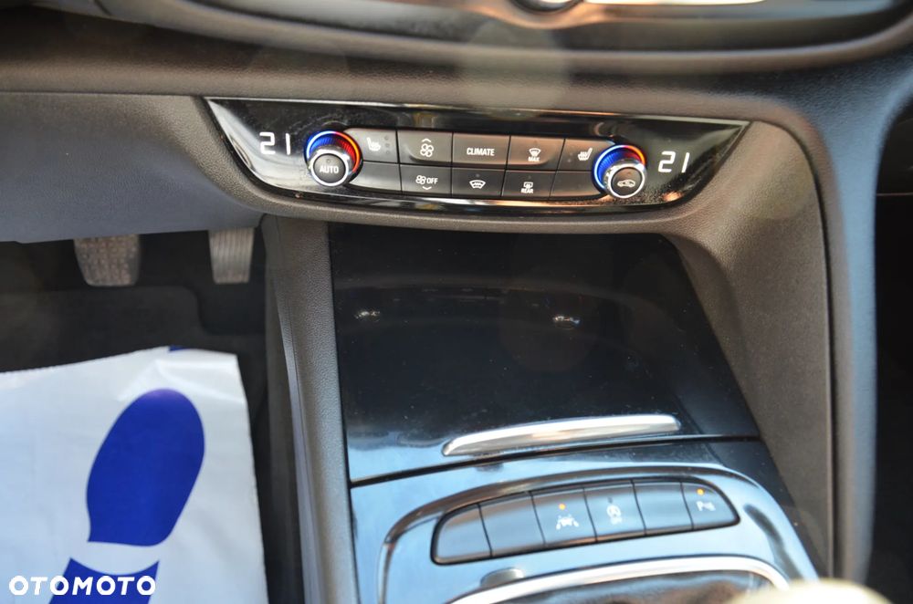 Opel Insignia 2.0 Exclusive - 17