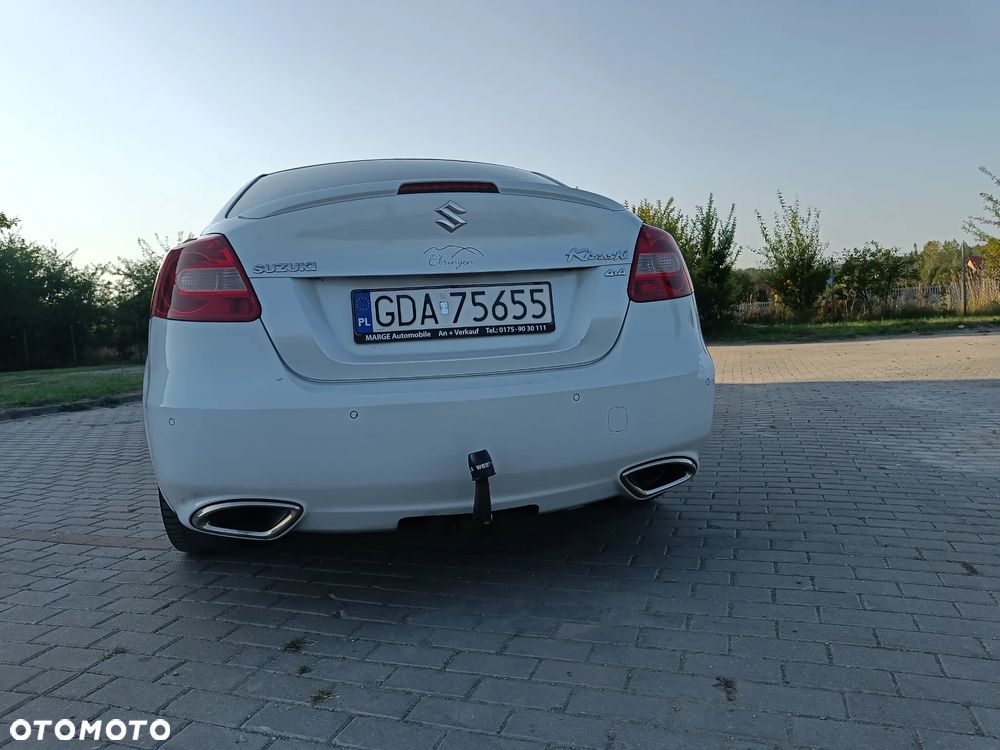 Suzuki Kizashi 2.4 4x4 CVT Sport - 14