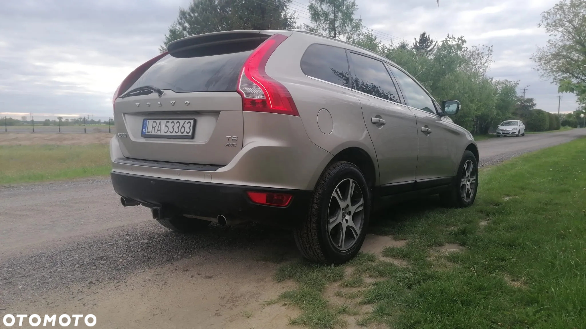 Volvo XC 60 T6 AWD Momentum - 12
