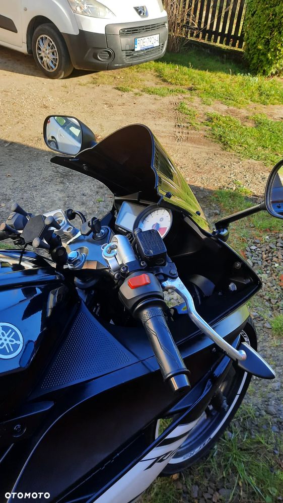Yamaha YZF - 11