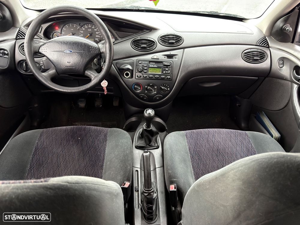 Ford Focus Ambiente - 13