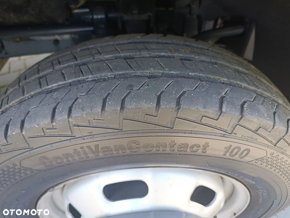 Iveco DAILY 35C15 - 11