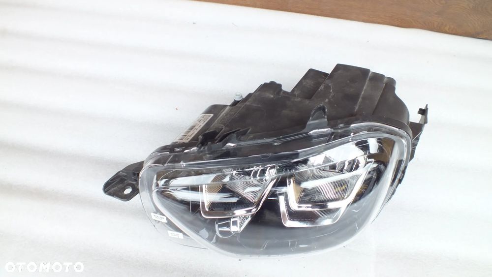 Lampa przednia lewa prawa Fulled Citroen C3  III - 9