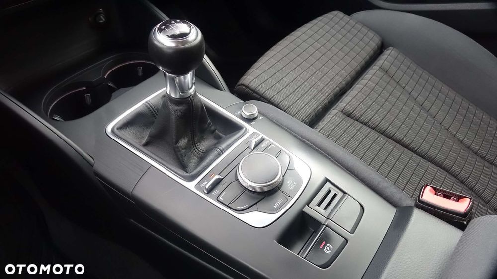 Audi A3 Sportback - 38