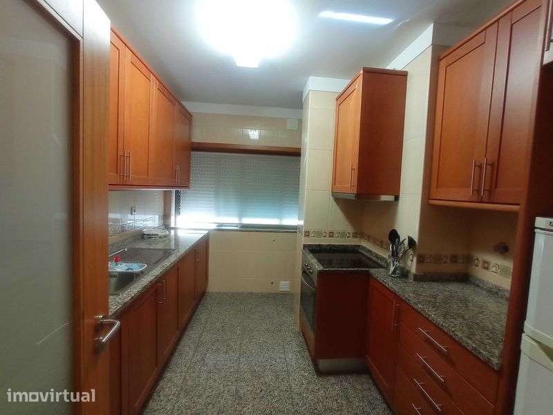 Apartamento T1 - Alugar - Grande imagem: 5/7