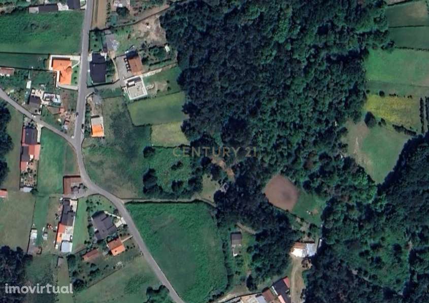 Terreno plano, com 2152m2, localizado a 5 minutos do centro de S. Pedr - Grande imagem: 2/9