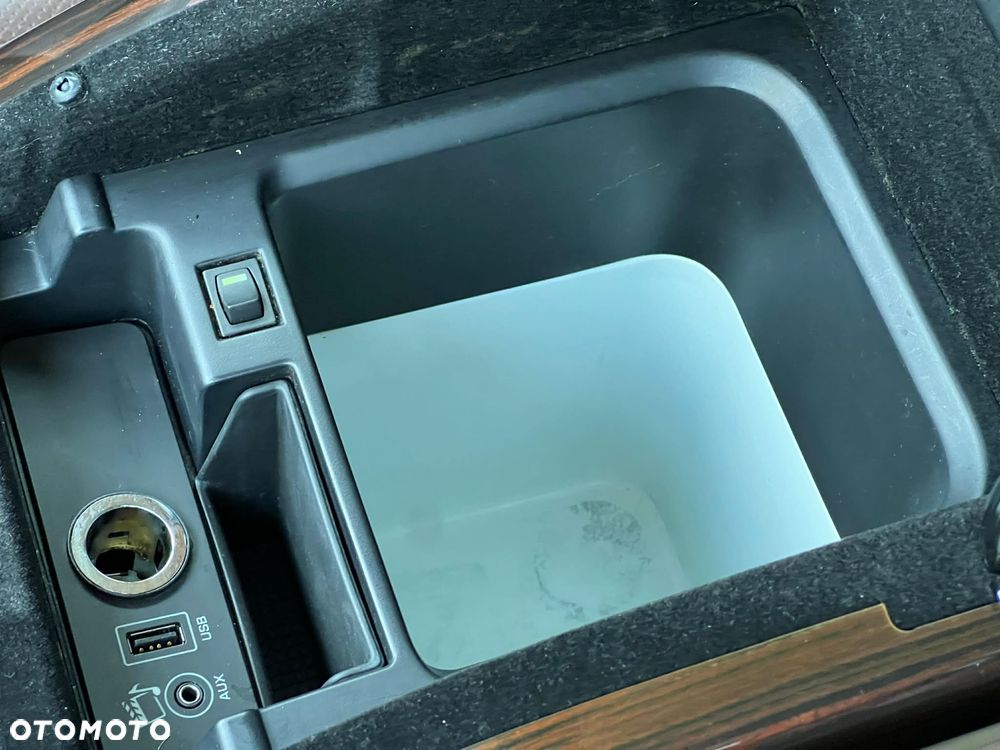 Land Rover Range Rover - 38