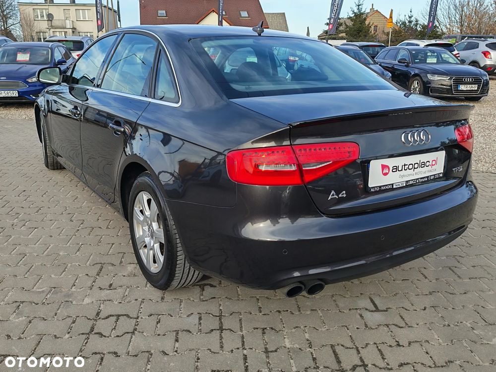 Audi A4 Limousine - 6