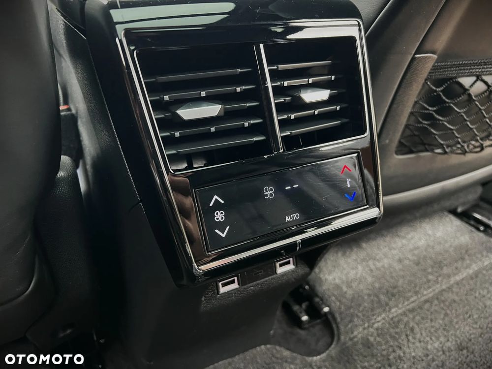 DS Automobiles DS 7 Crossback BlueHDI 180 BUSINESS LINE - 32