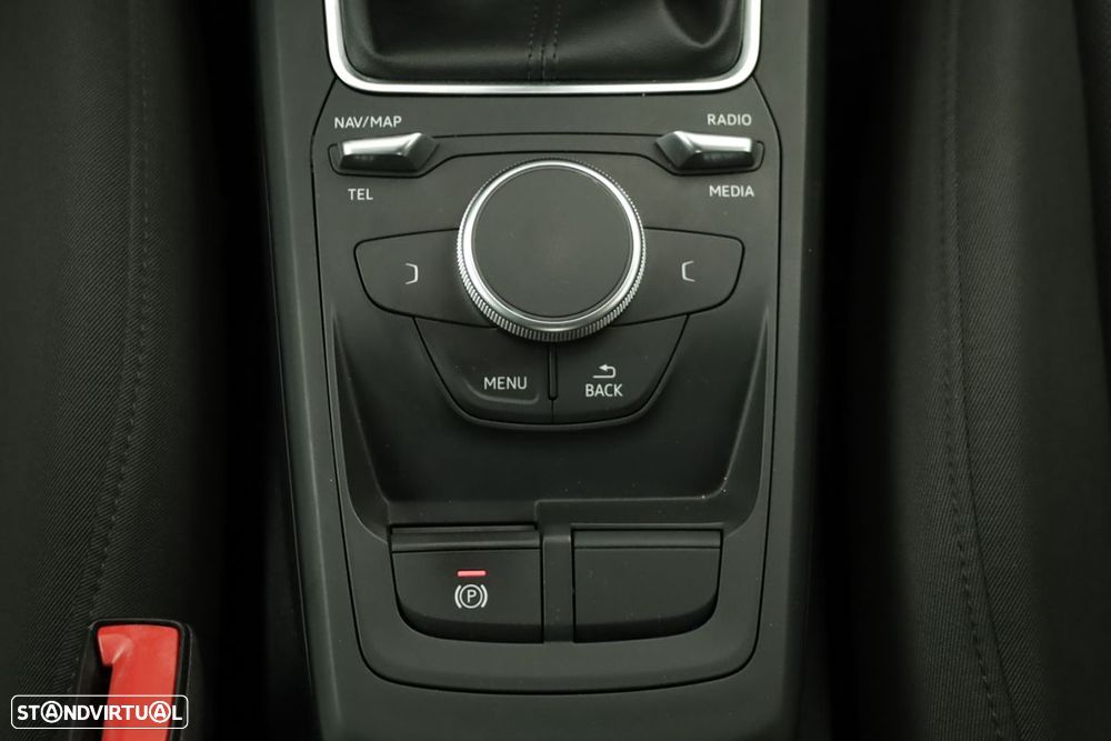 Audi Q2 30 TFSI - 13
