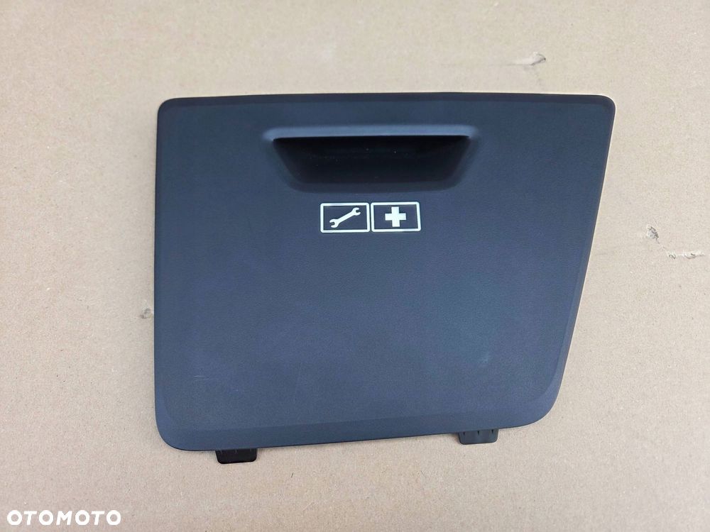 bmw m8 f91 f92 g14 g15 zaślepka osłona maskownica tapicerki bgażnik 9479621 - 1