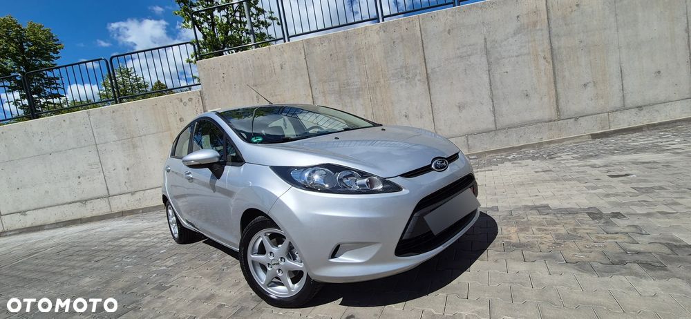 Ford Fiesta 1.25 Ambiente - 17
