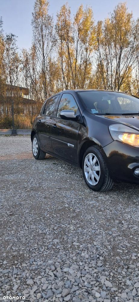 Renault Clio - 9